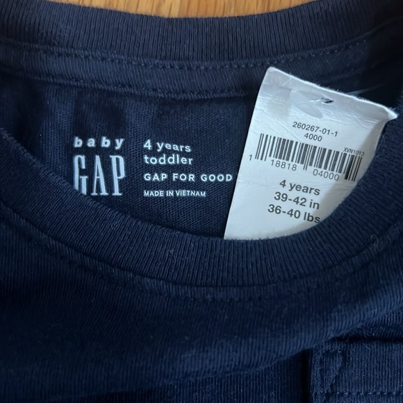 Gap NWT T-shirt lot of 2.  Olive & Navy Short Sleeve Pocket Tees - Picture 8 of 10